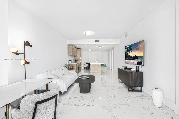 Paraiso Bay #4903 image #8