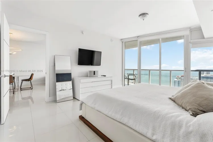 Icon Brickell II #4907 image #24