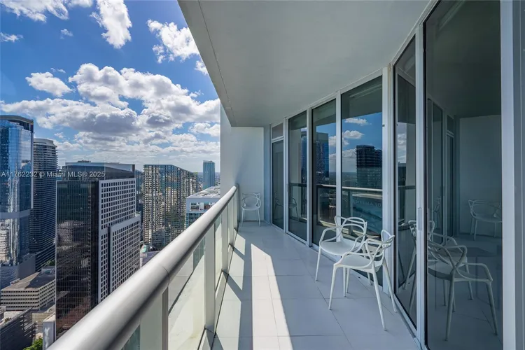 Icon Brickell II #4907 image #32
