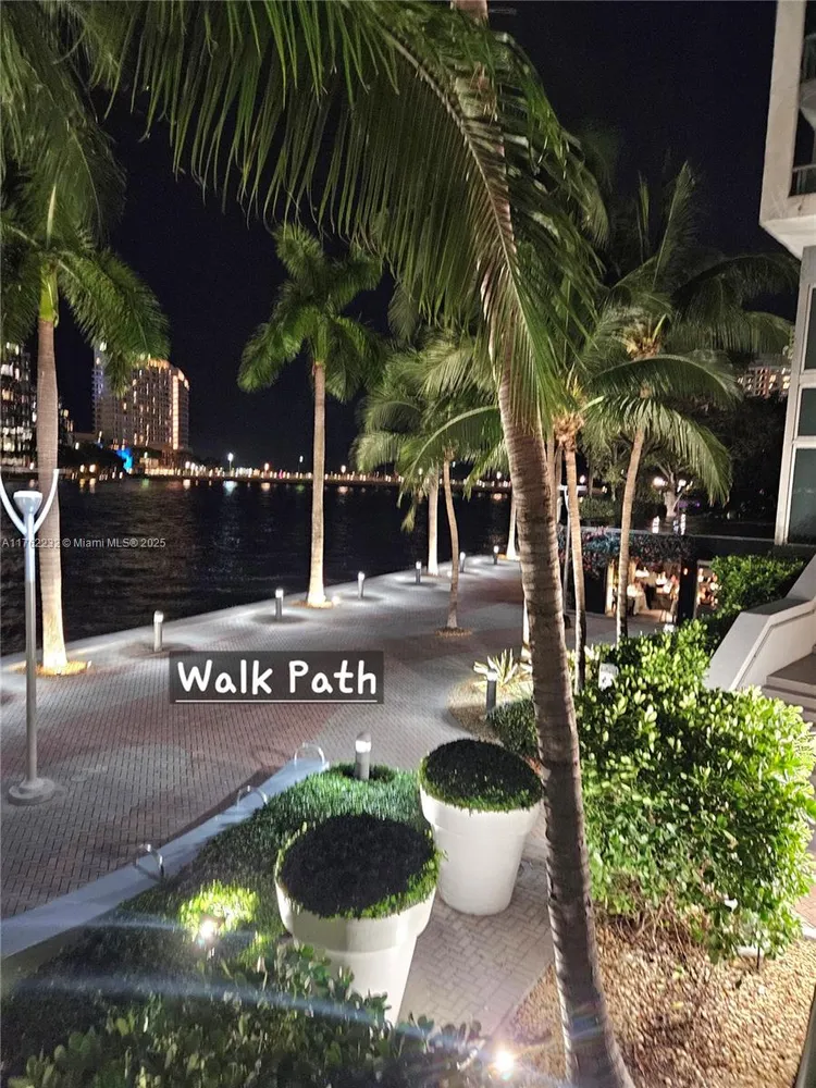Icon Brickell II #4907 image #46