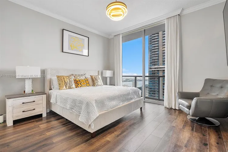 Avenue 1060 Brickell #4303 image #11