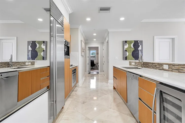 Avenue 1060 Brickell #4303 image #21