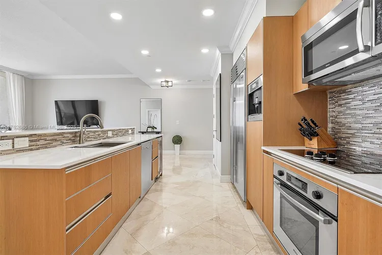 Avenue 1060 Brickell #4303 image #22