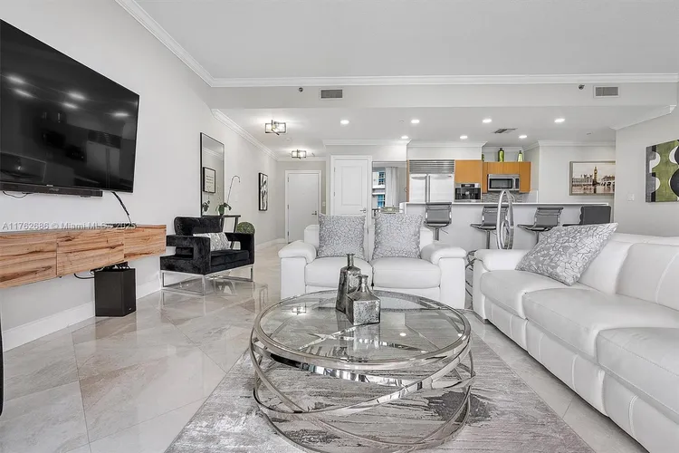 Avenue 1060 Brickell #4303 image #8