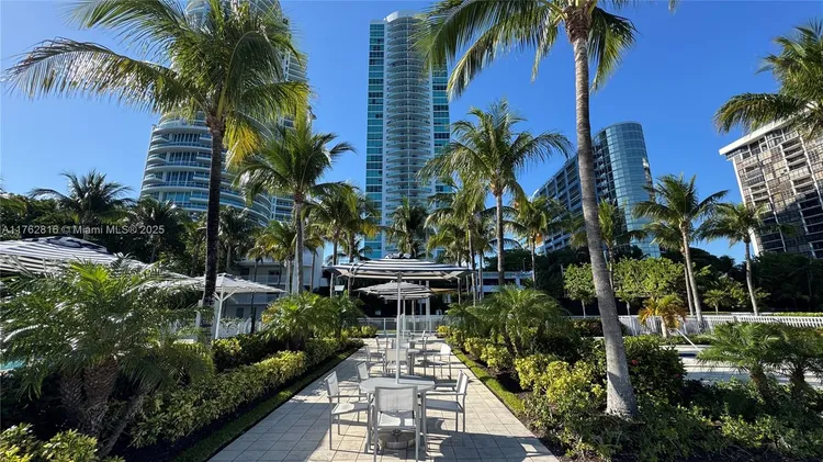 Skyline On Brickell #1012 image #10