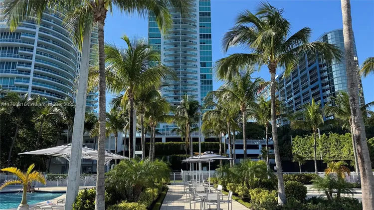 Skyline On Brickell #1012 image #20