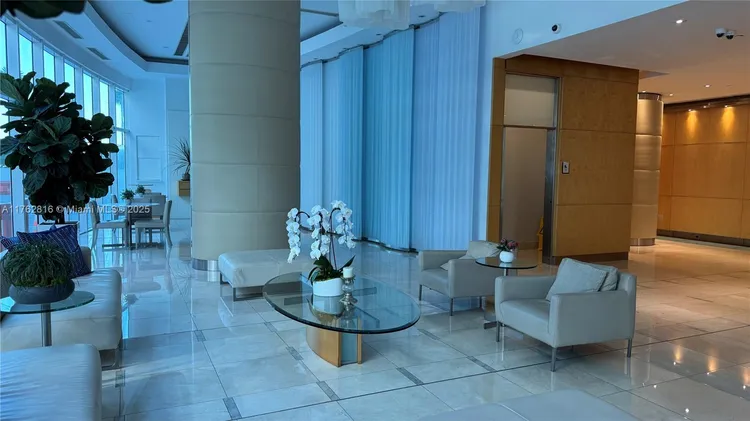 Skyline On Brickell #1012 image #6