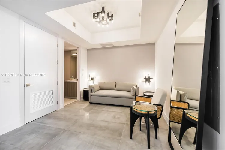 Aurora #702 image #8