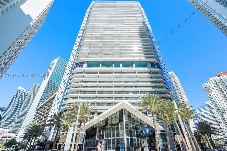 Brickell House #2404 image #17