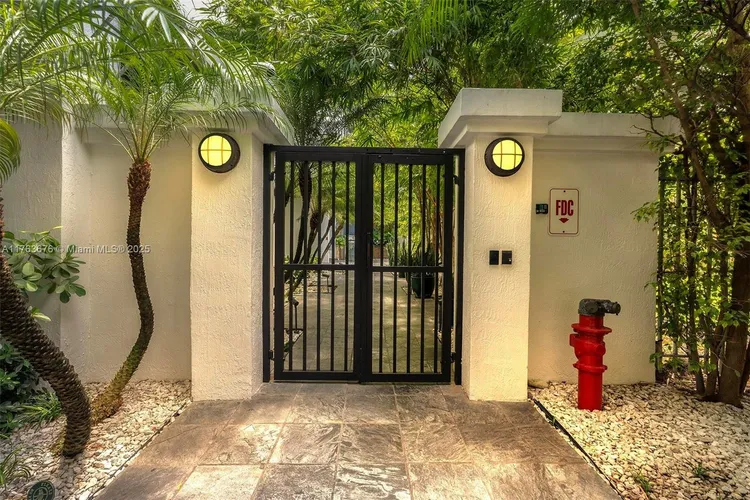 Loft Downtown I #208 image #32