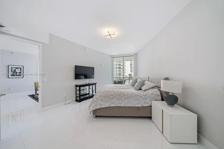 Trump Tower 3 #503 image #12