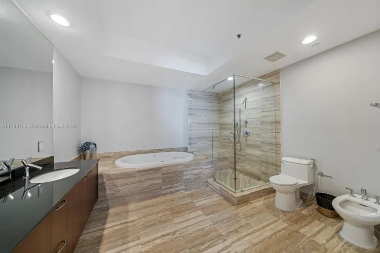 Trump Tower 3 #503 image #16