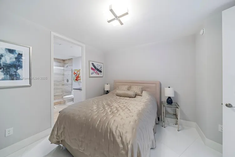 Trump Tower 3 #503 image #17