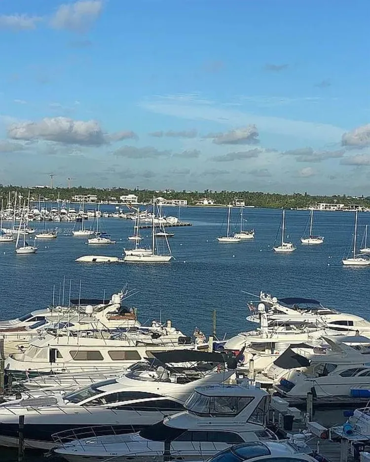 Bayshore Yacht Tennis Club #512 image #16