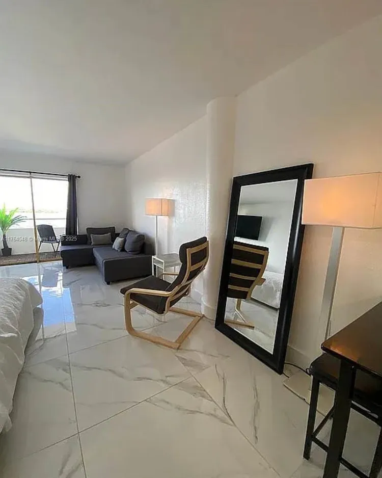 Bayshore Yacht Tennis Club #512 image #7