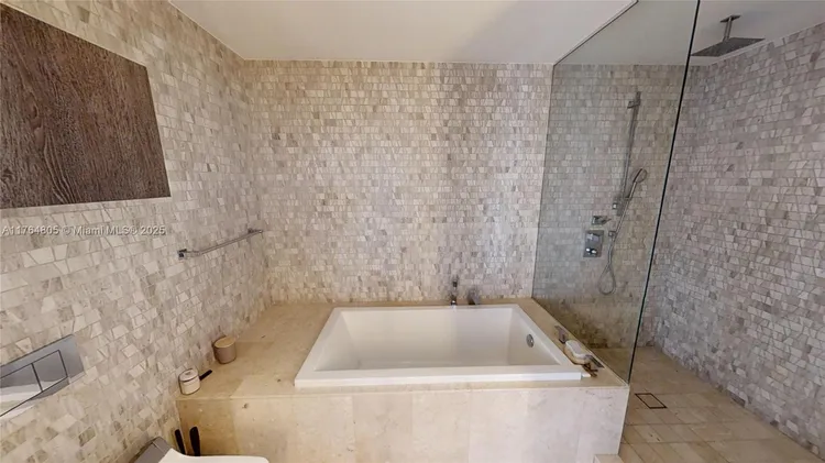 Reach Brickell City Centre #1111 image #12