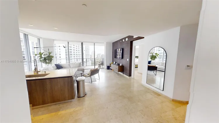 Reach Brickell City Centre #1111 image #21