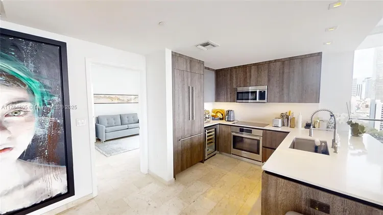 Reach Brickell City Centre #1111 image #27