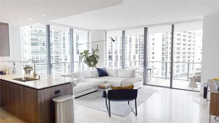 Reach Brickell City Centre #1111 image #38