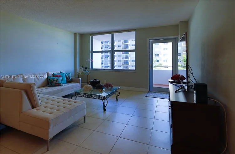 Four Winds #503 image #11