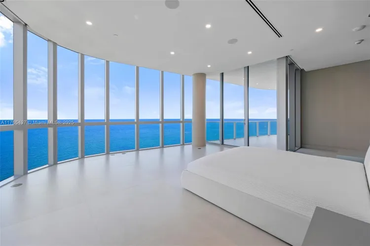 Chateau Beach Residences #2701 image #12