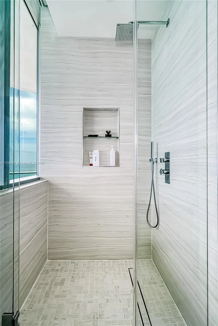 Chateau Beach Residences #2701 image #20