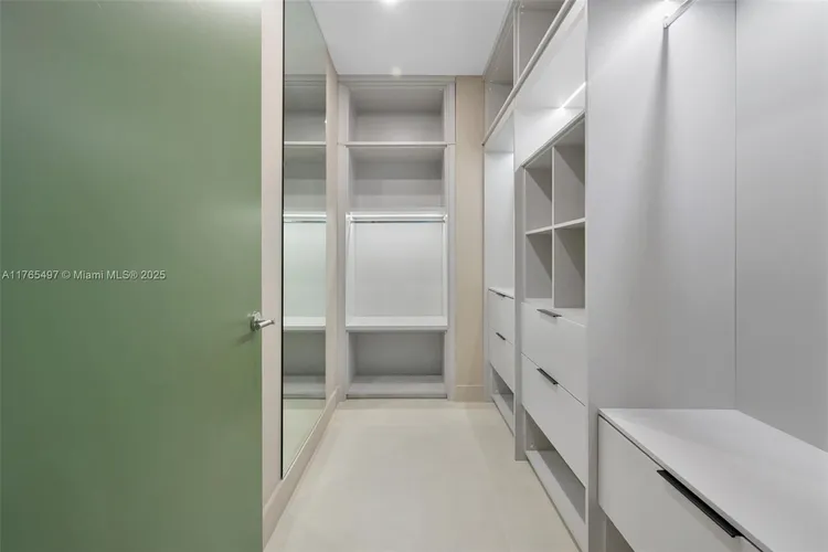 Chateau Beach Residences #2701 image #23