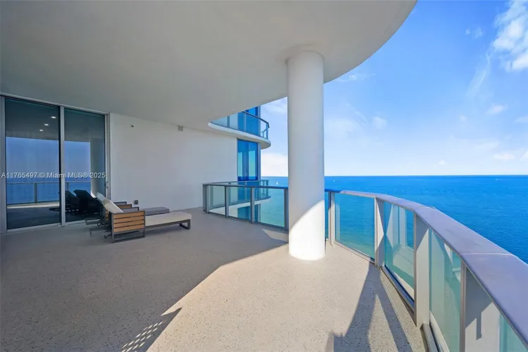 Chateau Beach Residences #2701 image #35