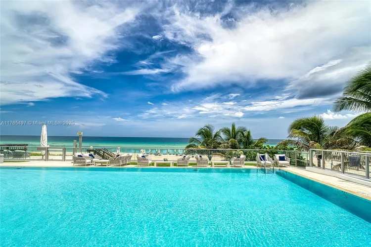Chateau Beach Residences #2701 image #41