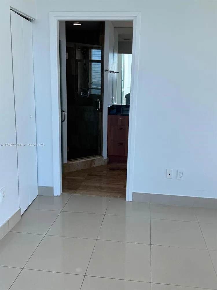 Met1 #3716 image #15