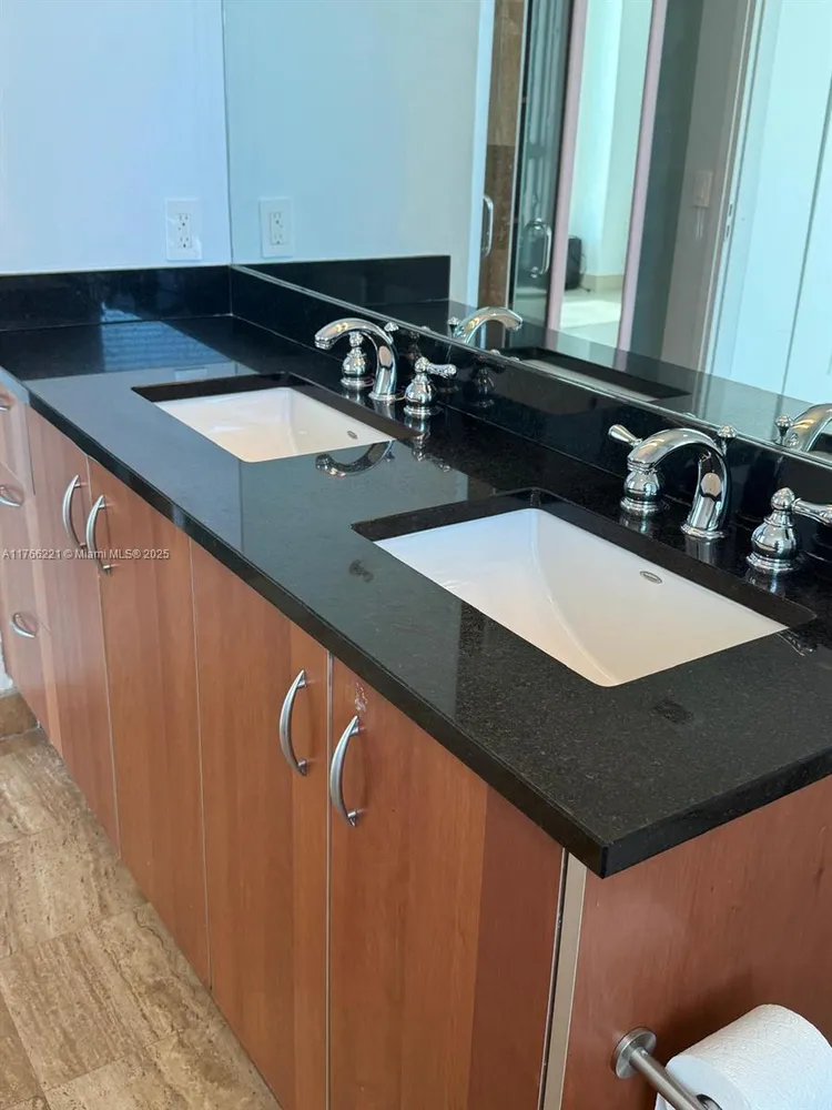 Met1 #3716 image #17