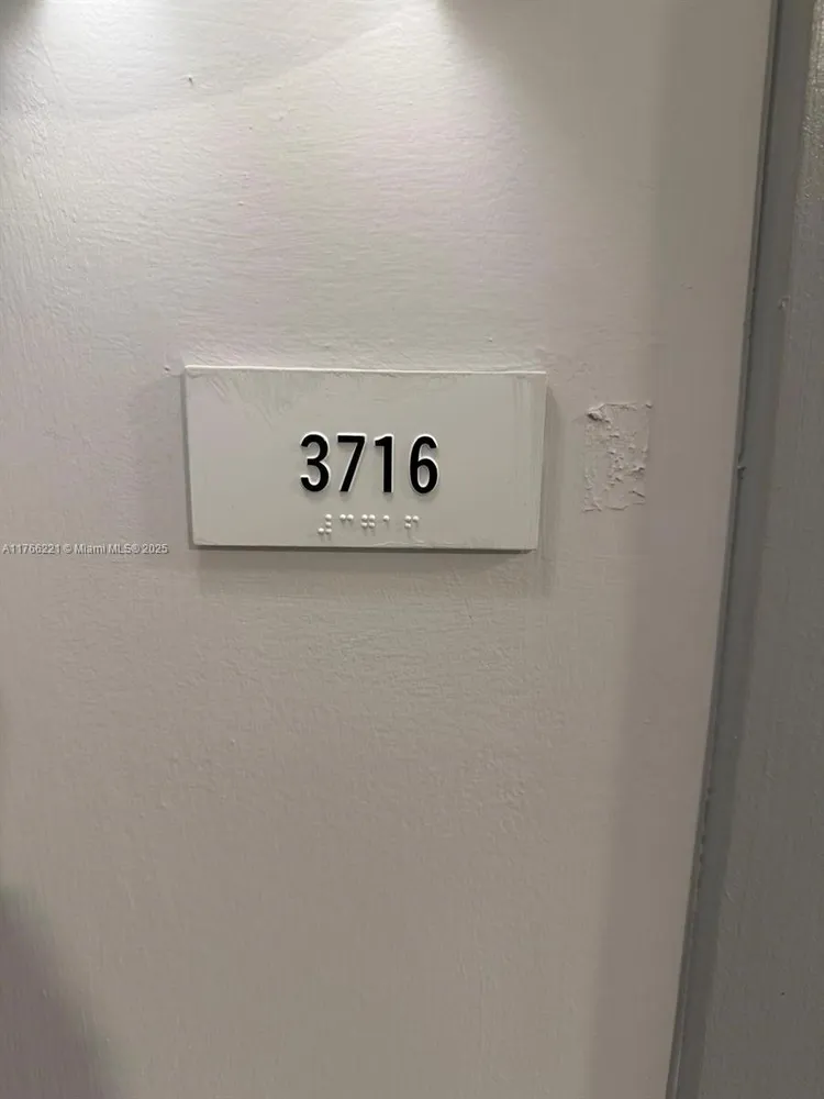 Met1 #3716 image #29