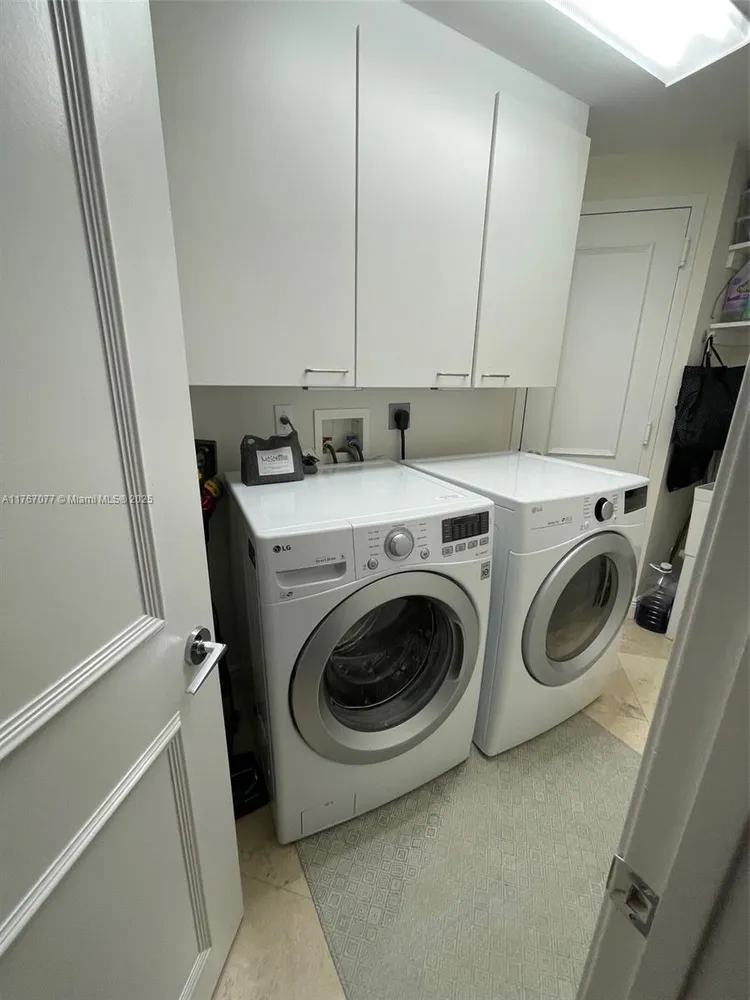 Ocean Club - Ocean Tower Two #1401 image #14