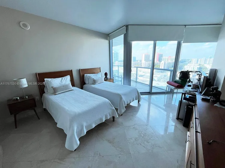 Jade Beach #1404 image #7