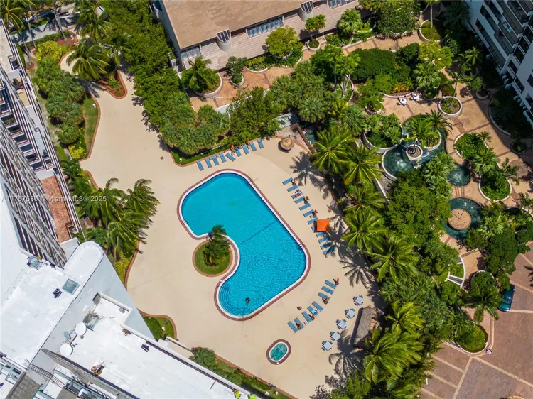 Brickell Key II #407 image #19