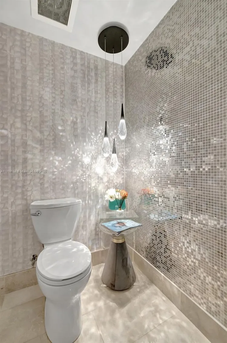 Jade Ocean #808 image #31