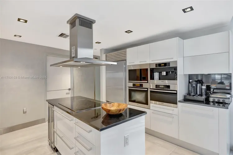 Jade Ocean #808 image #8