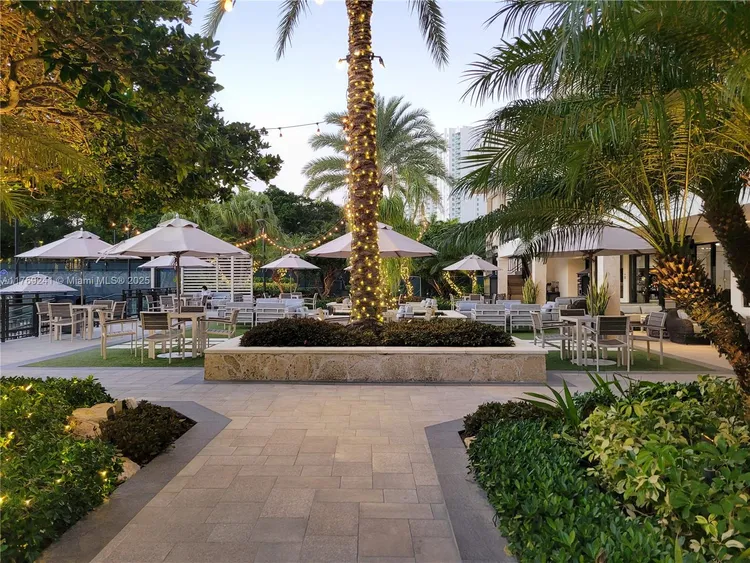 Williams Island 3000 #1902 image #31