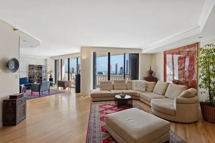 Williams Island 3000 #1902 image #8