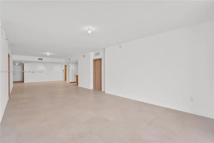 Onda Residences #402 image #13