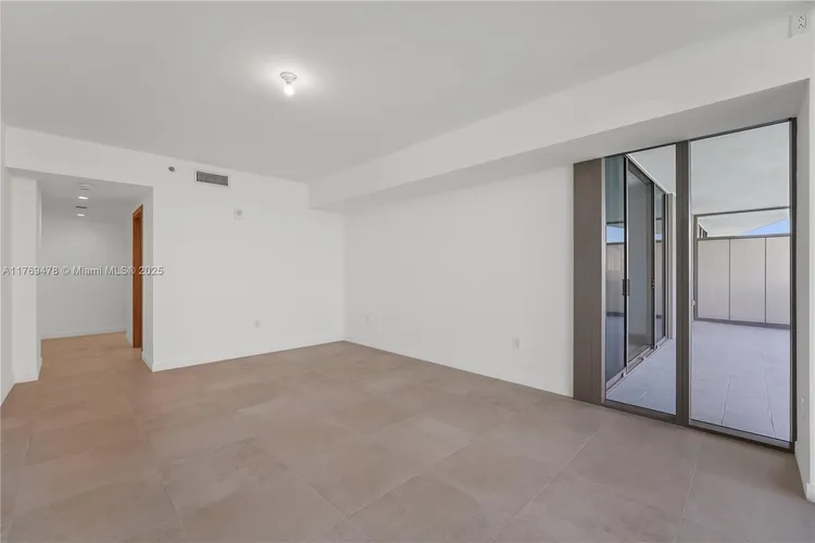 Onda Residences #402 image #15