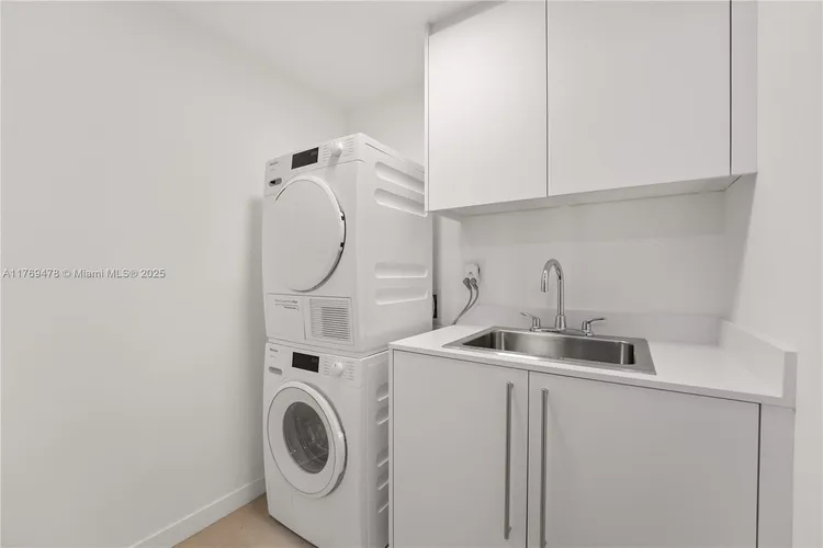 Onda Residences #402 image #40