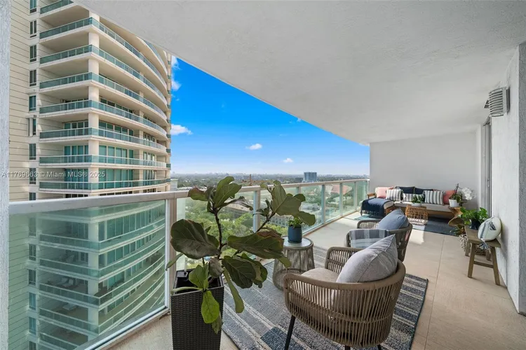 Skyline On Brickell #1809 image #23