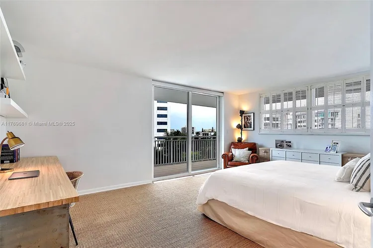 Sands of Key Biscayne #6M image #10