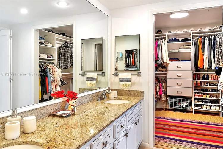 Sands of Key Biscayne #6M image #12