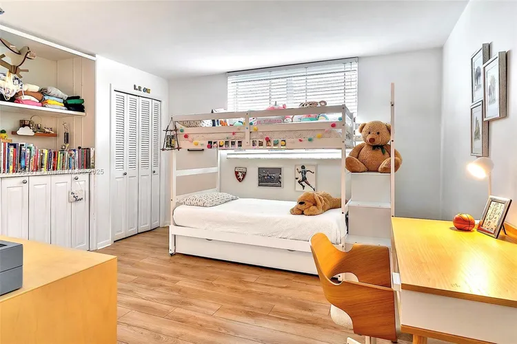 Sands of Key Biscayne #6M image #16