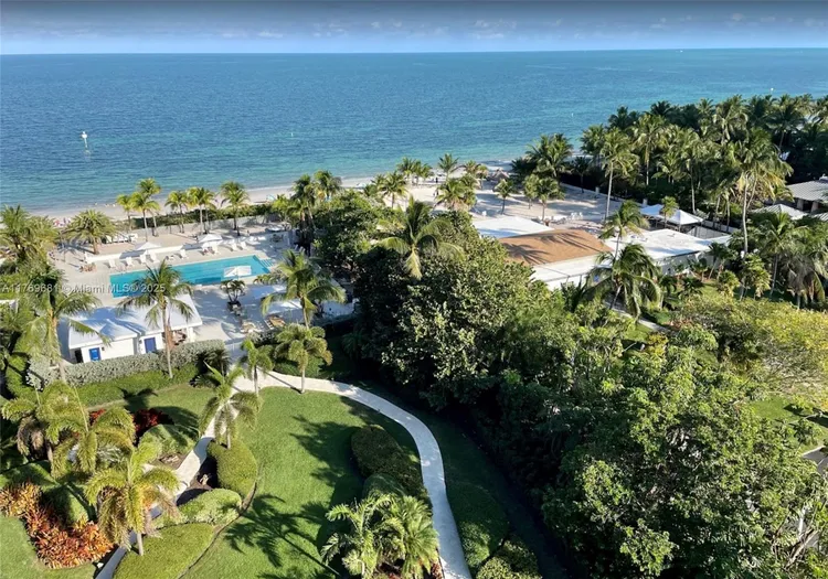 Sands of Key Biscayne #6M image #23