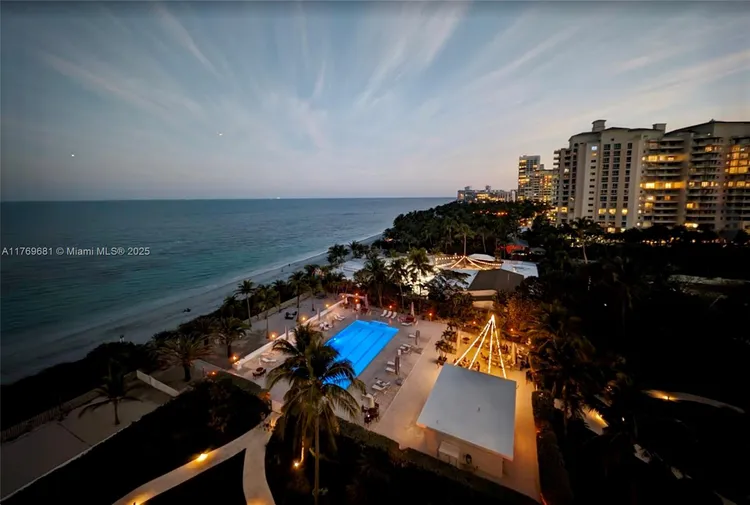 Sands of Key Biscayne #6M image #25