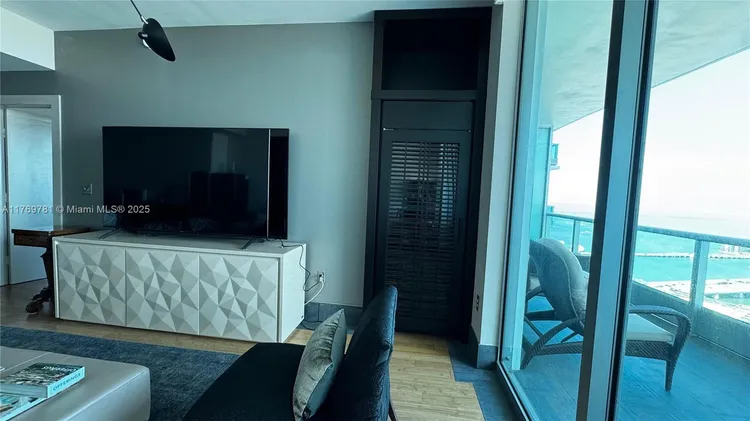 900 Biscayne Bay #4409 image #15