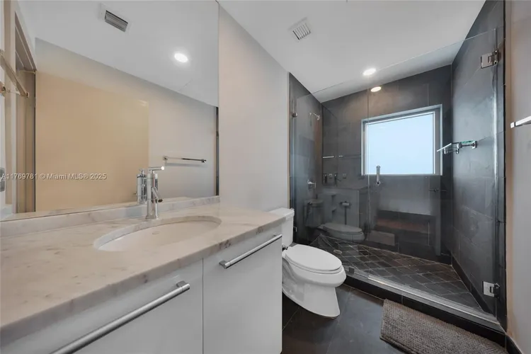 900 Biscayne Bay #4409 image #32